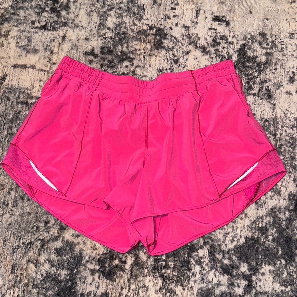 LuluLemon Hotty Hot 4” Sonic Pink